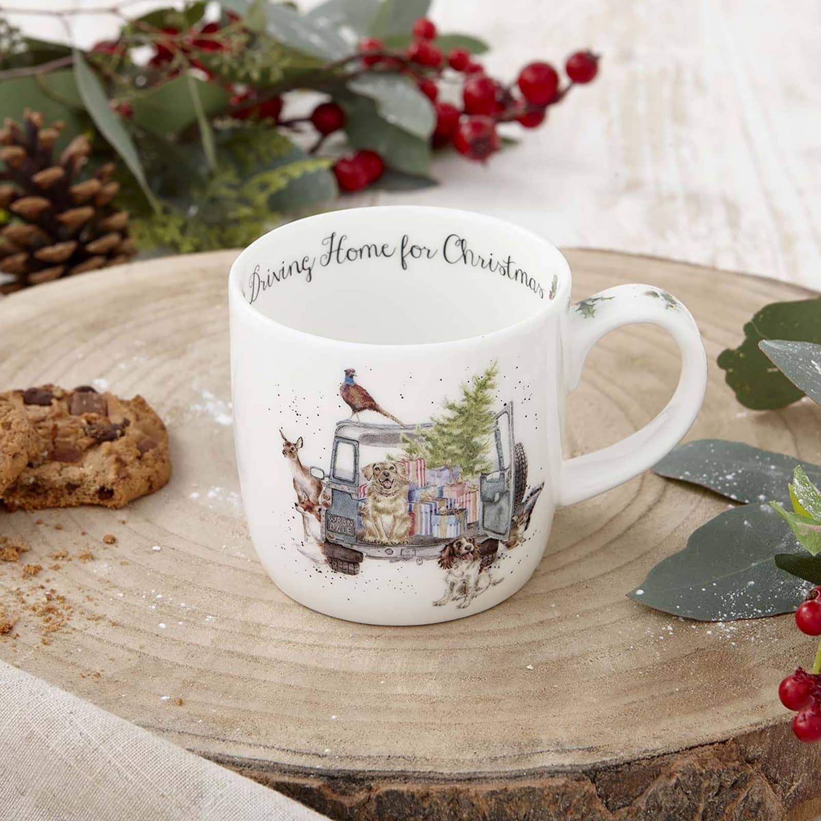 Royal Worcester Wrendale Designs Becher Driving Home for Christmas 0,31ltr. (Christmas Collection)