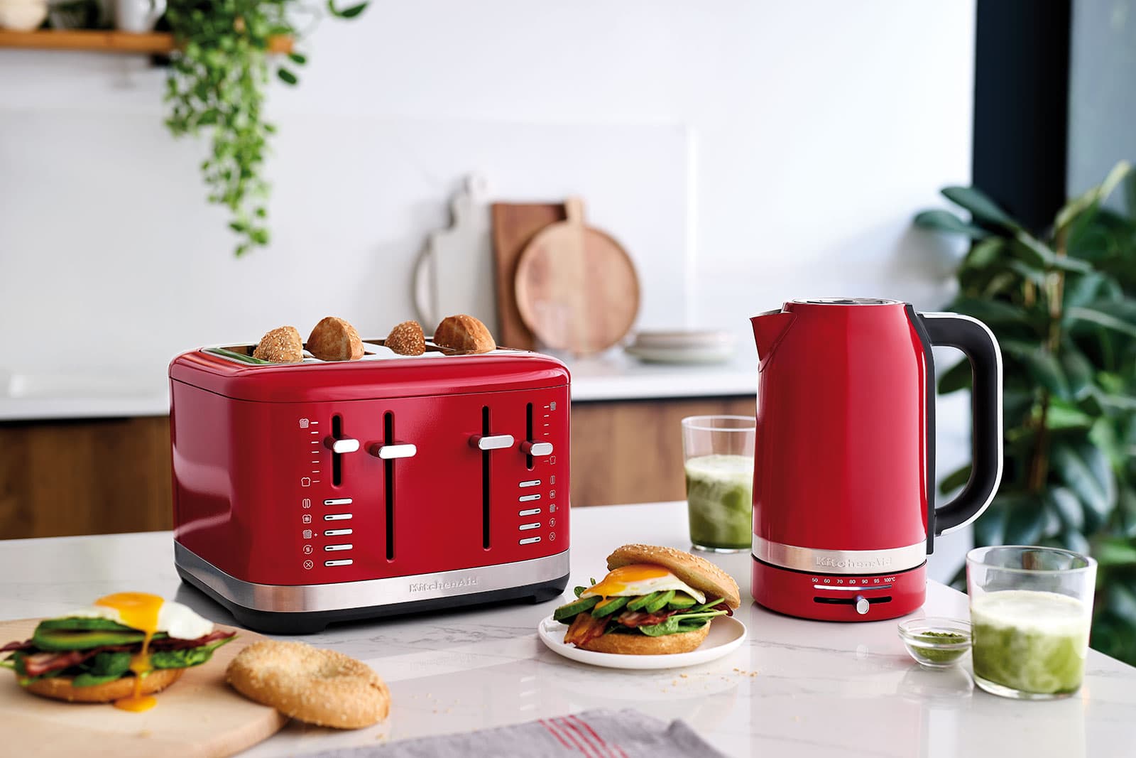 KitchenAid Wasserkocher 1,70ltr. empire rot