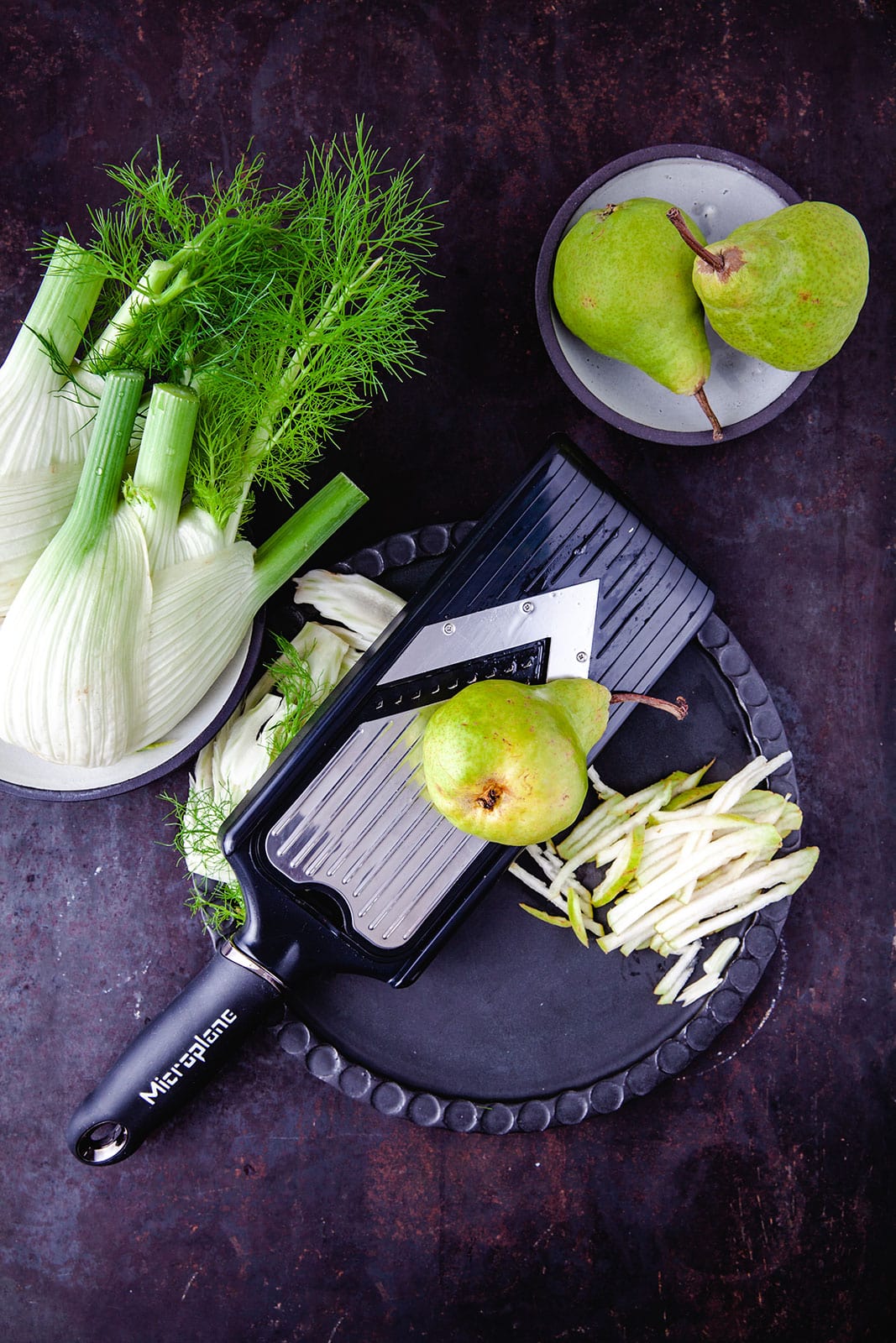Microplane Specialty V-Hobel Slicer mit Julienne