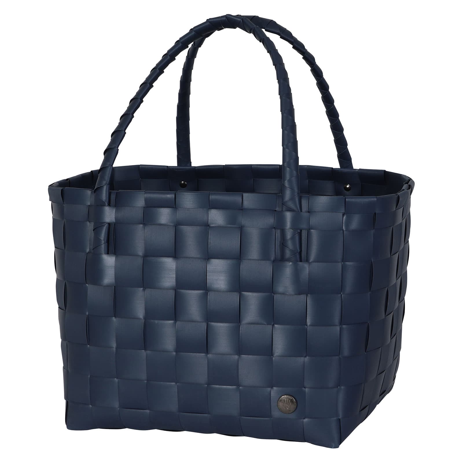 Der Paris Shopper in night blue ist ein Einkaufskorb geflochten aus recyceltem Kunststoff in einem dunkelblauen Farbton.