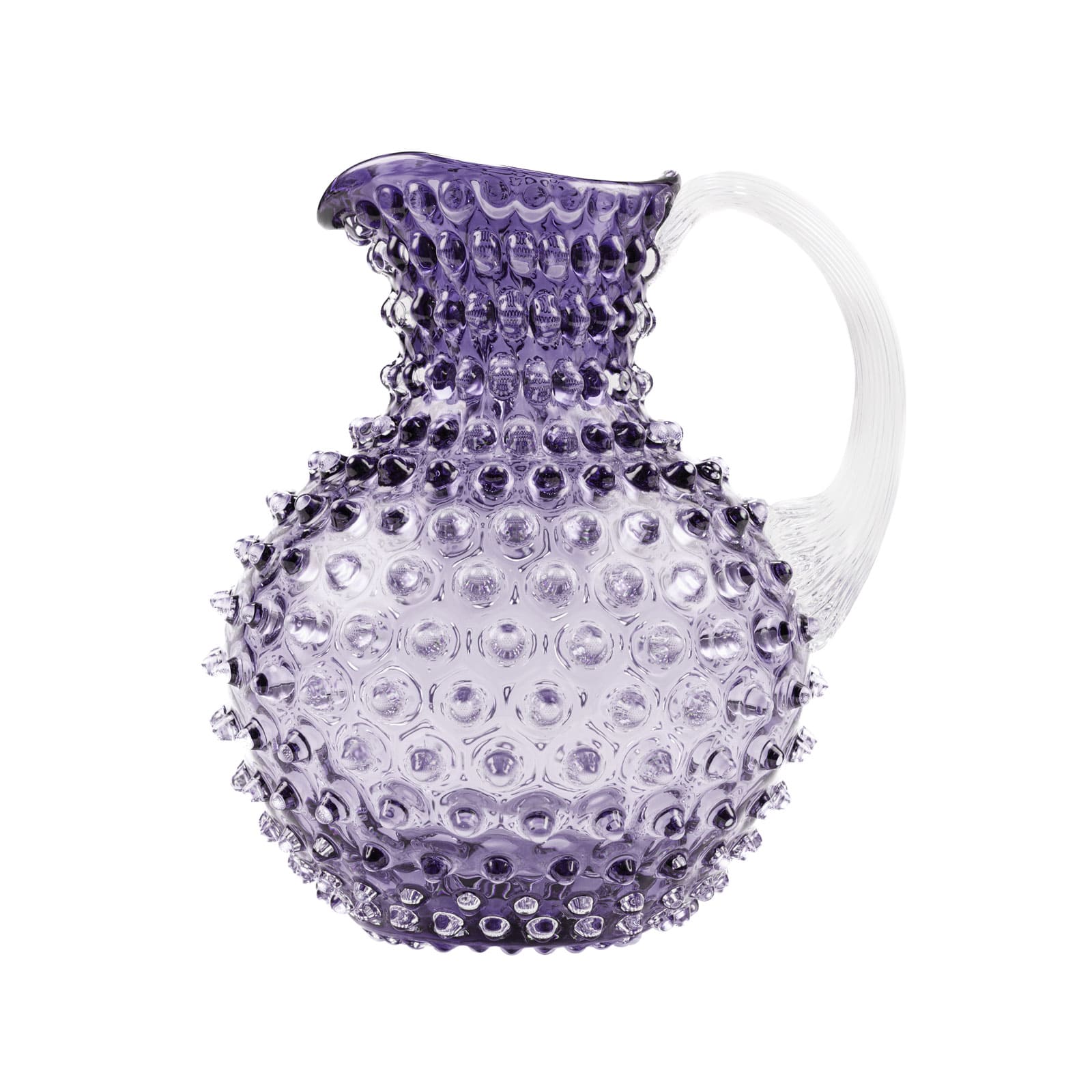 Der Paris Hobnail Krug Indigo von Anna von Lipa ist ein blauer Glaskrug mit bauchiger Form und kleinen Knubbeln auf der Oberfläche.