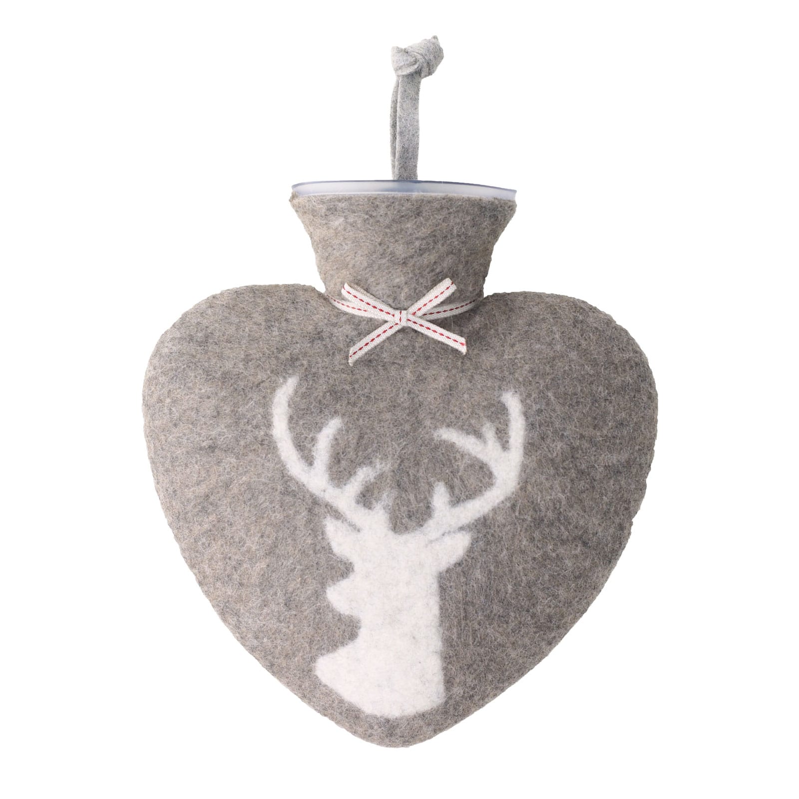 Die Herzwärmflasche Platzhirsch cashmere von Dorothee Lehnen ist eine herzförmige Wärmflasche in einer braunen Wollhülle. In diese ist zur Zierde in weißer Farbe die Silhouette eines Hirsches hineingefilzt.