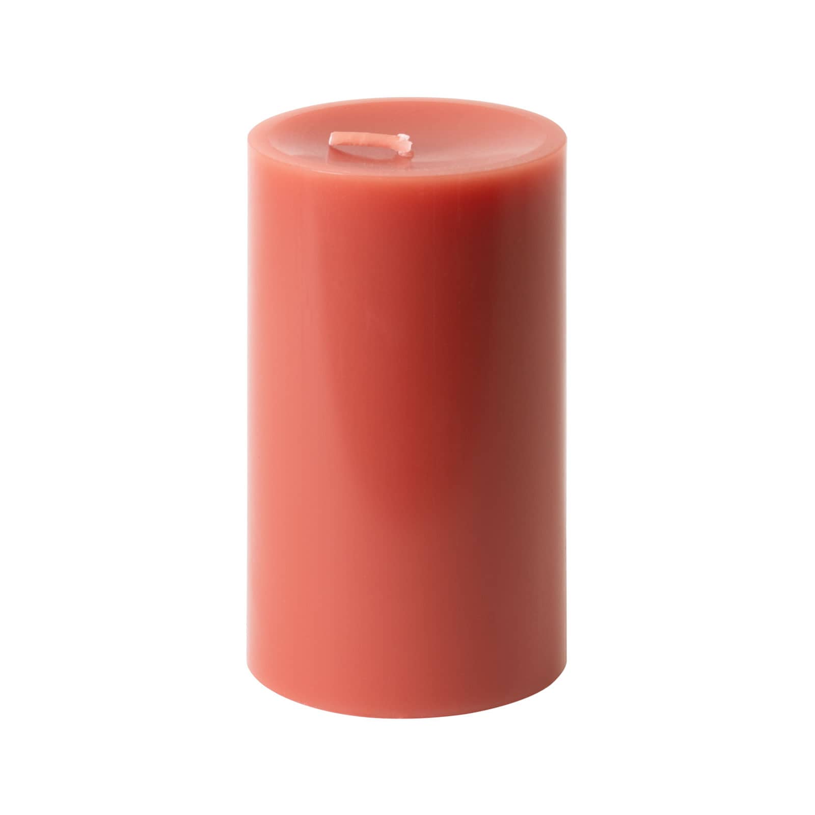 Die Stumpenkerze 8x15cm mispel von Engels Kerzen ist orange mit rosafarbenem Einschlag.