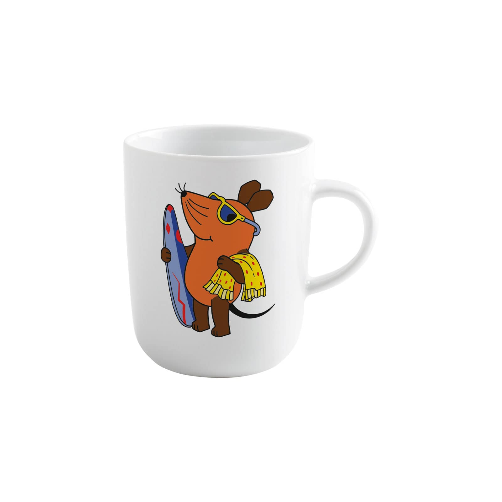 Der DieMaus Becher Urlaubs-Maus von Kahla ist ein Henkelbecher aus weißem Porzellan. Darauf abgebildet ist die Maus aus der Sendung mit der Maus. Sie hält ein Handtuch und ein Surfbrett und trägt eine Sonnenbrille.